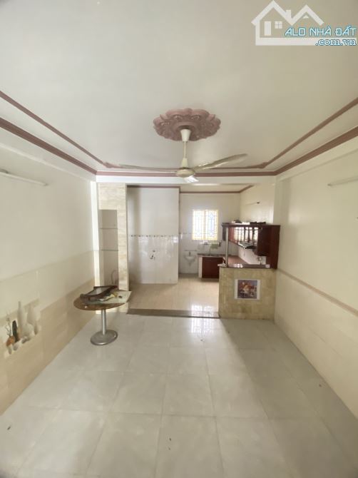 Hẻm 10m thông An Lạc Bình Tân 72m2 3 tầng BTCT mà chỉ 8 đồng nhỉnh. - 1