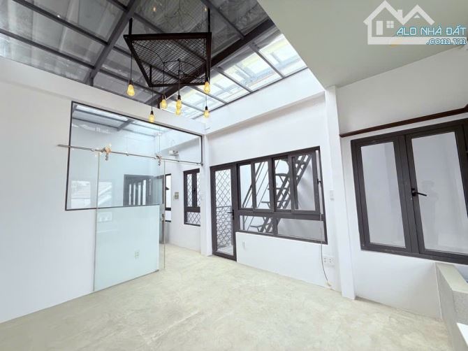 Đường nhựa 6m - Khu dân cư - Kiến trúc hiện đại  - nhà 3 tầng 56m2 - Nhỉnh 7 tỷ TL - XLHN - 1