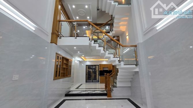 🏡 Bán Nhà Đường Tỉnh Lộ 10, Hẻm Ô Tô, Vừa ở Vừa KD, 52m2, 5 Tầng, 5 PN, 6 WC - 1