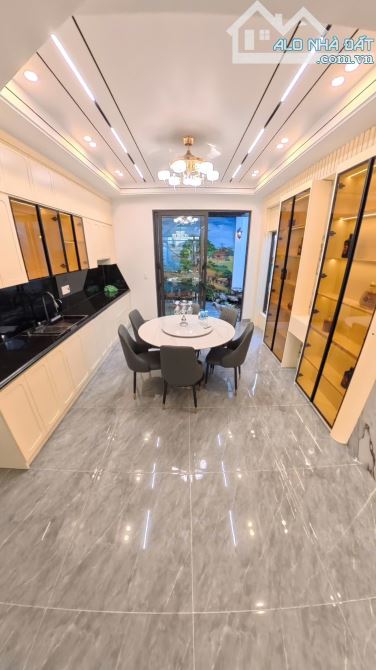 BÁN NHÀ ĐỘC LẬP SÂN CỔNG RIÊNG DIỆN TÍCH 108M² ĐƯỜNG CHÙA HÀNG - 1