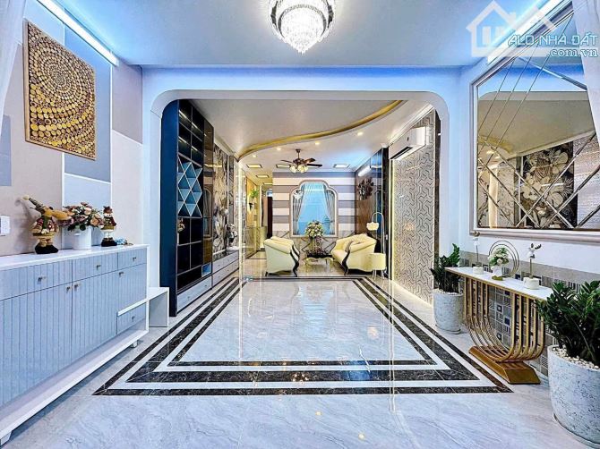 Bán nhà lầu mới đường khu dân cư hồng phát gần đại học fpt cần thơ giá dưới 7 tỷ - 1