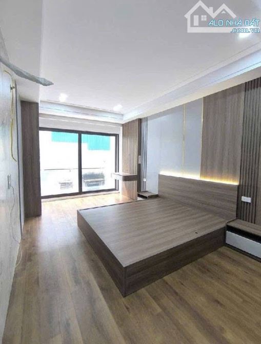 Bán nhà Sài Đồng, Long Biên 38m2, 7 tầng, thang máy, ô tô vào nhà, 11 tỷ - 1