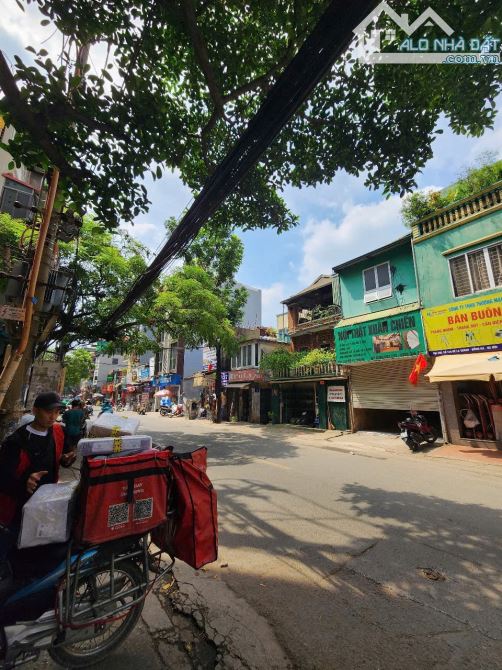 TRỤC CHÍNH ĐỐNG ĐA - NHÀ MẶT PHỐ SÁT Ô CHỢ DỪA - VỈA HÈ RỘNG - KINH DOANH SẦM UẤT - 1