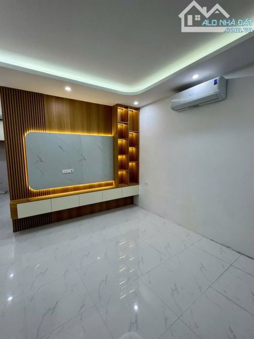 Nhà đẹp Xuân Đỉnh, diện tích 42m, 5 tầng, full nội thất có thể lắp thang máy - 1
