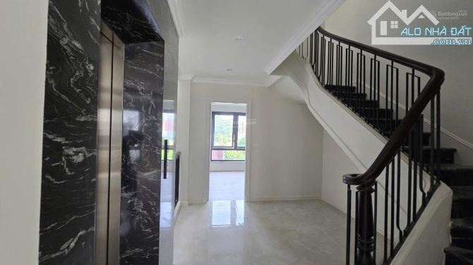 Cho thuê nhà ở Nguyễn Văn Huyên, Xuân Đỉnh, Bắc Từ Liêm. DT 120m x 4 tầng, giá 48tr - 1