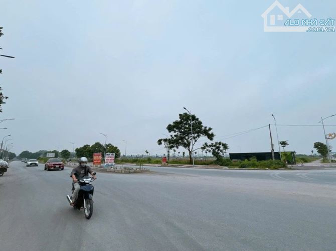 💥 Cần bán LK10-27 – Giãn dân Hào Xuyên 📍 Trung tâm thị trấn Yên Mỹ – vị trí vàng 🚗 Đườn - 1