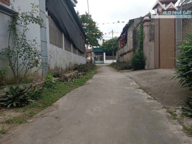 💥 Cần bán lô đất đẹp tại Hòa Phong – TX Mỹ Hào 📍 Vị trí trung tâm, dân cư đông đúc 🚗 Đư - 1