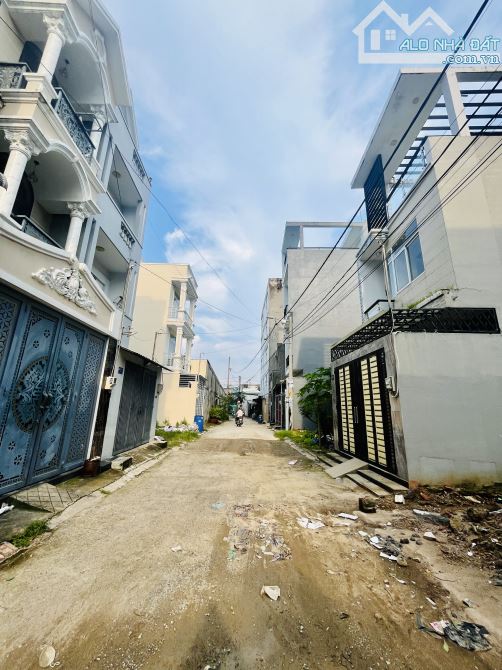 🌕 NHÀ MỚI 3 TẦNG, 3PN, SÂN THƯỢNG, 52m, KHU PHÂN LÔ ĐƯỜNG SỐ 6 - LONG TRƯỜNG Q9, 5,2 tỷ T - 1