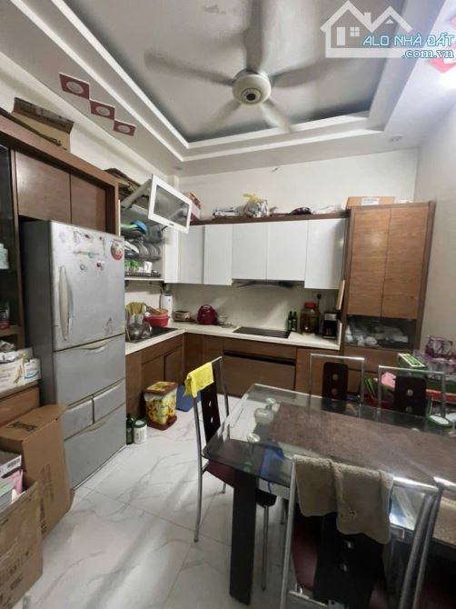 Bán nhà ngõ 5 Hoàng Quốc Việt, Cầu Giấy 40m, 5 tầng, giá 6.48 tỷ. Full Nội Thất. - 1