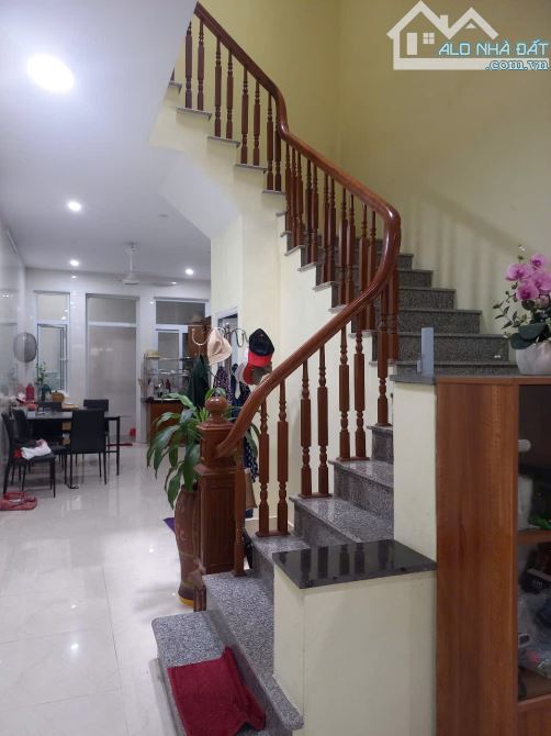 Nhà phân lô,ngõ thông ôtô tránh chạy vòng quanh,15m hồ điều hòa,62m2,Đông Ngạc(Thụy Phư - 1