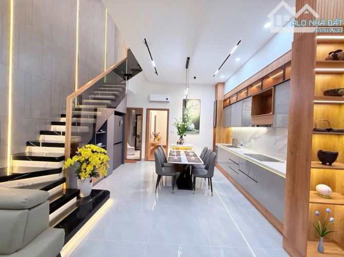 Bán Nhà Đẹp 3 Tầng, Ngay Ngã Tư Hồ Tùng Mậu & Hoàng Thị Loan - Vị Trí Vàng, Nội Thất Cao C - 12