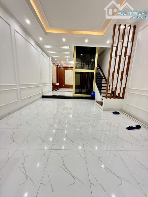 Bán nhà Văn Chương Đống Đa 30m², 6 tầng thang máy, gara ô tô, lô góc, giá 13.6 tỷ - 12