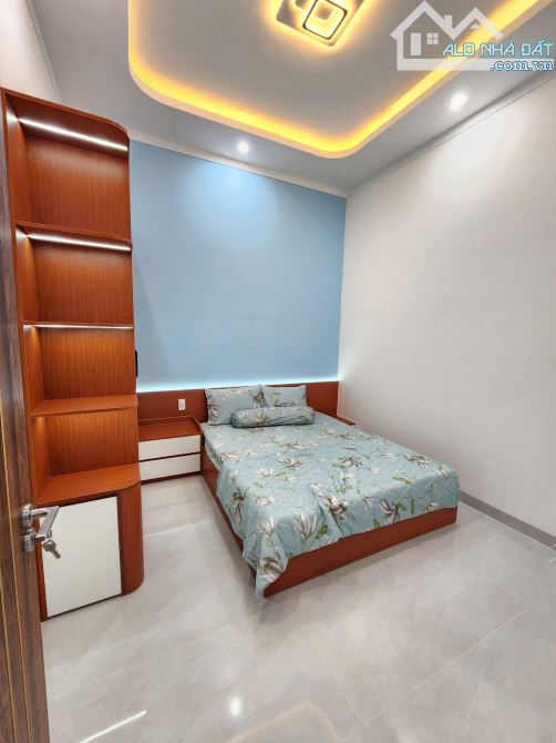 🏠 Bán nhà 1 trệt 2 lầu – KDC gần vòng xoay An Phú, P. An Phú, Tp. Thuận An - 7 Tỷ 3 TL - 12