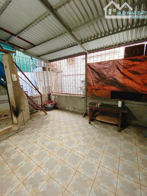 NGUYỄN LƯƠNG BẰNG-ĐỐNG ĐA-LÔ GÓC HAI THOÁNG-NGÕ THÔNG-5 PHÒNG NGỦ-GẦN CÔNG VIÊN-12.95 TỶ - 13