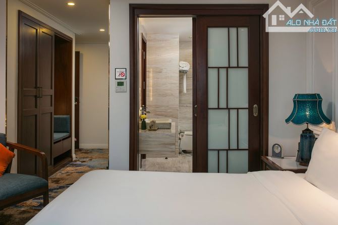 Khách sạn phố cổ - Cầu Gỗ 4 sao dòng tiền khủng,vị trí đắc địa, 342m2 - 79 phòng - 339 tỷ - 14