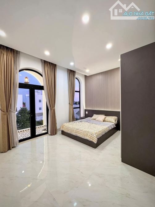 BÁN NHÀ 3 TẦNG FULL NỘI THẤT KDC HỒNG LOAN - GIÁ TỪ 5,8 TỶ - 15
