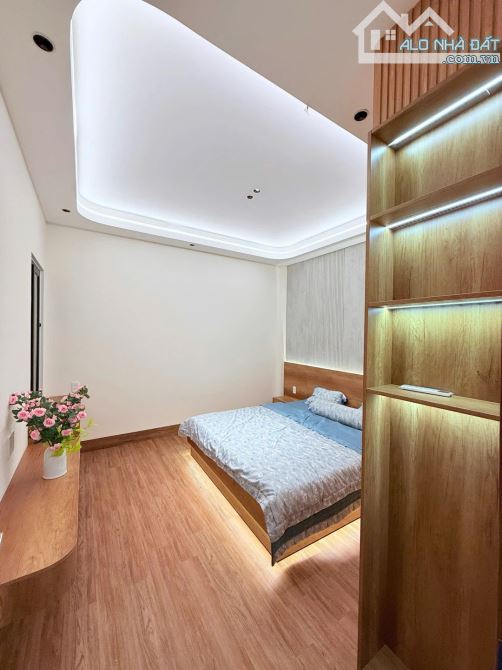 Bán Nhà Đẹp 3 Tầng, Ngay Ngã Tư Hồ Tùng Mậu & Hoàng Thị Loan - Vị Trí Vàng, Nội Thất Cao C - 16