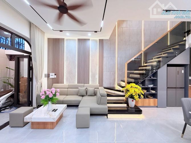 Bán Nhà Đẹp 3 Tầng, Ngay Ngã Tư Hồ Tùng Mậu & Hoàng Thị Loan - Vị Trí Vàng, Nội Thất Cao C - 17
