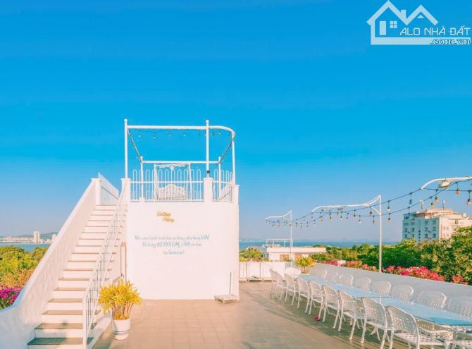 BÁN SIÊU VILLA NGHỈ DƯỠNG SANTORINI – KHU BT SỐ 1 TUẦN CHÂU  DT 520m², 3T MT13  giá 24.8 t - 17