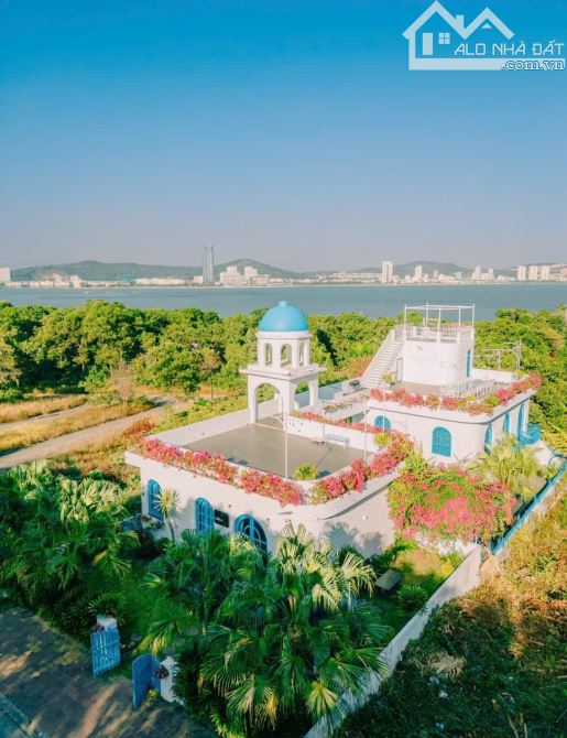 BÁN SIÊU VILLA NGHỈ DƯỠNG SANTORINI – KHU BT SỐ 1 TUẦN CHÂU  DT 520m², 3T MT13  giá 24.8 t - 18