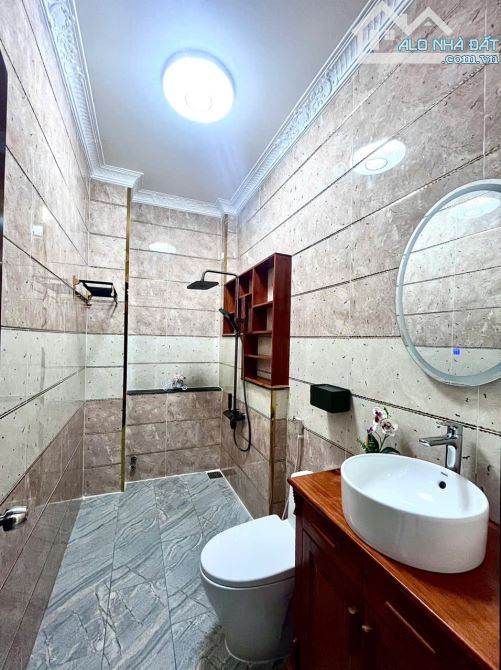 Nhà 1 Trệt 2 Lầu Mặt tiền đường Nguyễn Hiền - Trục thông NV Linh và Trần Hoàng Na - 19