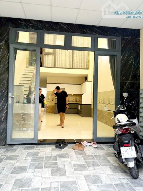 Nhà Rộng Có Sân 4.3x29m Mặt Tiền Đường Ấp Chánh 16, X.Tân Xuân Hóc Môn Giá 8tr/th - 2