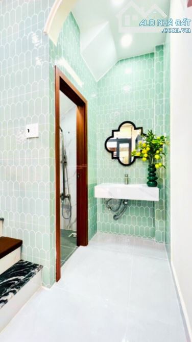 🏠 BÁN NHÀ NGUYỄN THIỆN THUẬT, P.2, Q.3 - 4 TẦNG, HẺM VIP 4M, MỚI TINH - CHỈ 3.X TỶ. - 2