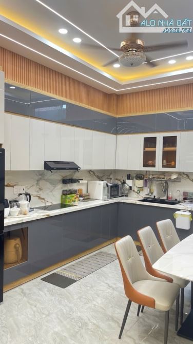 Bán nhà 3 tầng đường THẠNH LỘC 48, phường THẠNH LỘC, Q12,dt58m²(4x15).Hẻm 5m,giá 5,6tỷ - 2