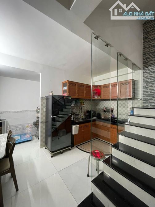 Nhà Mặt Tiền đường Trung Mỹ Tây 1, phường Trung Mỹ Tây, 6X25M - 2
