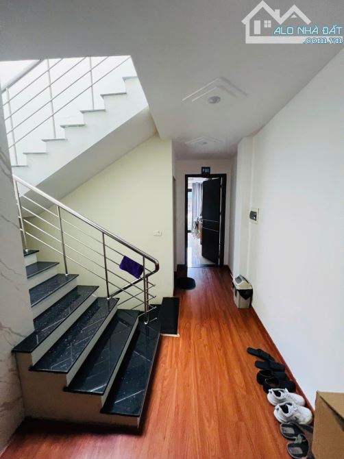 CHÍNH CHỦ GỬI BÁN NHÀ ĐỘI CẤN 61m2 NGÕ THÔNG OTO TRÁNH GIÁ 24.5TỶ - 2