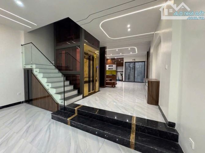 NHÀ PHỐ AO SEN-9TỶ-MẶT PHỐ-2Ô TÔ TRÁNH-KINH DOANH-5 TẦNG-33M-GẦN GA VĂN QUÁN - 2
