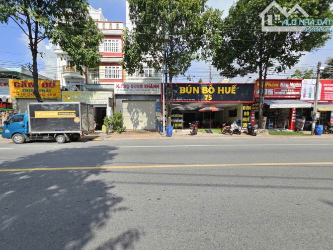 Nhà mặt tiền 411m ngang 9,5m mặt tiền Hai Bà Trưng gần BigC Go Dĩ An - 2