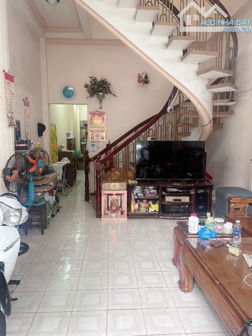 Bán nhà mặt tiền Nguyễn Xuân Khoát-ngang 4m-gần ngã 4 Vườn Lài-kinh doanh sầm uất - 2