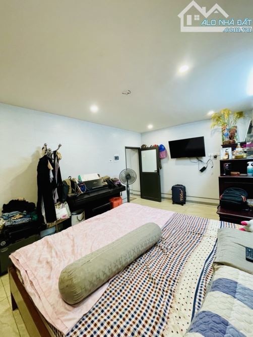Bán căn hộ tập thể Nhân Chính – Thanh Xuân, 90m² – 3 ngủ – 2 vệ sinh – Nhỉnh 4 tỷ - 2