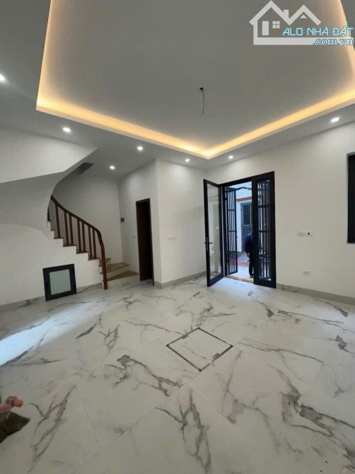 1 căn duy nhất lô góc 2 mặt ngõ 5m ra đường Láng 5 tầng 62m2 MT 6.5m ở, làm văn phòng tốt - 2