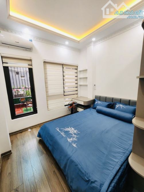 NHÀ MỚI ĐẸP PHỐ ĐỘI CẤN– FULL NỘI THẤT- CÁCH MP 15m - Có sân để xe - 2