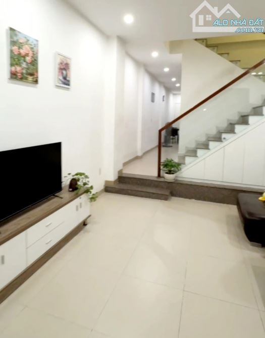 SỐC NHÀ 3 TẦNG ĐƯỜNG 10.5M VĨNH TÂN_DT 74M2_NGANG 4.5M_NHỈNH 9 TỶ - 2