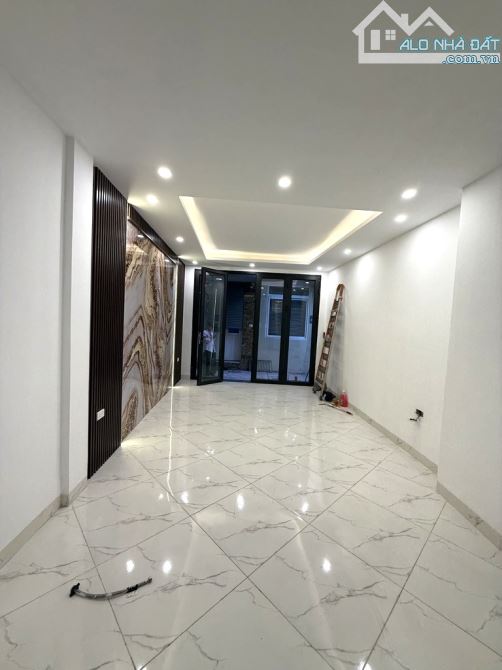 BÁN NHÀ THẠCH BÀN 35M2, 6 TẦNG THANG MÁY, 3 BƯỚC RA Ô TÔ, 8.1 TỶ - 2