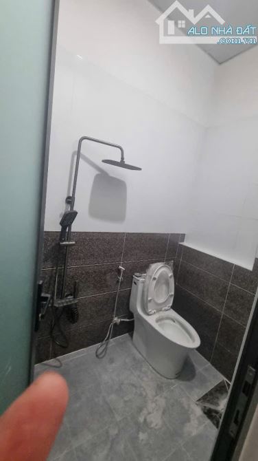 NP808 Bán Nhà Khu Phố 5 Long Bình Gần Chợ Trại Bò  —————— Diện tích:  5.3m x 21.5m ( nở  h - 2