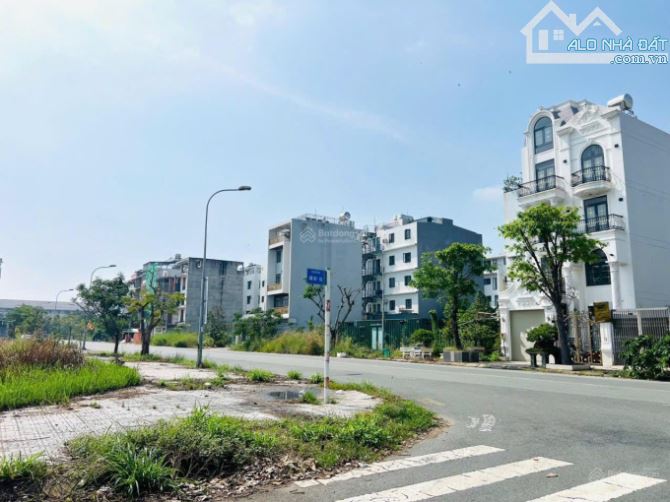 Bán gấp 6 nền đất liền kề TTHC Biên Hòa, giá 1tỷ5/nền, SHR - 2