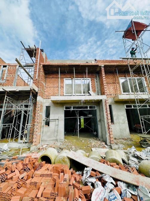 NHÀ PHỐ ĐANG HOÀN THIỆN NGAY TRUNG TÂM CHỈ 600TR NHẬN NHÀ Ở NGAY - 2