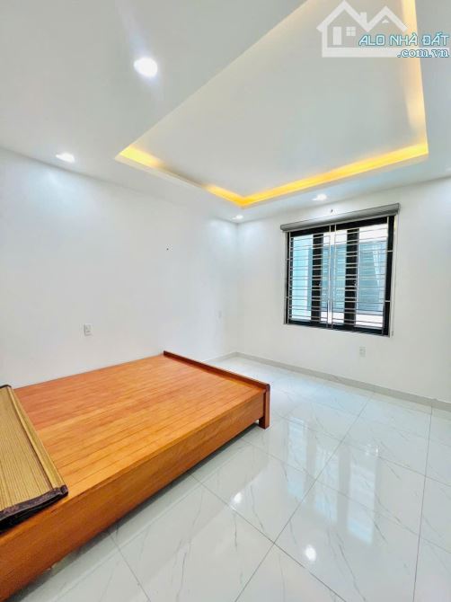 Bán nhà 4 tầng sạch đẹp về ở luôn ngõ 225 Ngô Gia Tự - 2