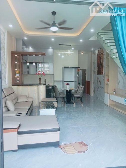Sở hữu ngay căn nhà đẹp chủ bán gấp - 2