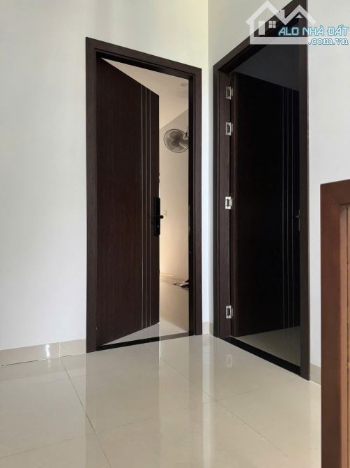 Cần Bán Căn Nhà 3 Tầng Tại Thái Thông - Vĩnh Thái - Nha Trang - 2