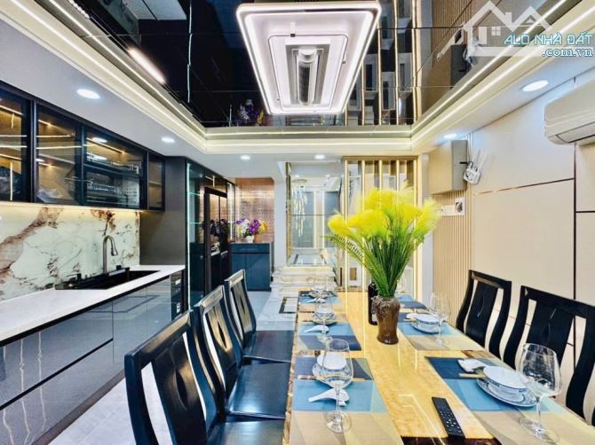 💰XE HƠI NGỦ TRONG NHÀ - GẦN SÂN BAY - 5TẦNG - THANG MÁY - THIẾT KẾ HIỆN ĐẠI, CAO CẤP 11TỶ - 2