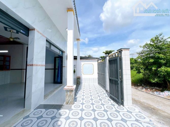 CHÍNH CHỦ CẦN BÁN NHÀ - GIÁ TỐT 🔹 Diện tích: 5m x 16m = 80m² 🔹 Giá bán: Chỉ 1 tỷ 980 - 2