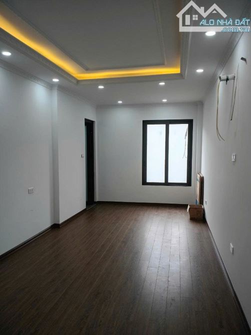 BÁN NHÀ 5 TẦNG- NGỌC HỒI- GẦN BỆNH VIỆN NÔNG NGHIỆP-3 BƯỚC RA Ô TÔ TRÁNH,DT 55M-GIÁ 8,2 - 2