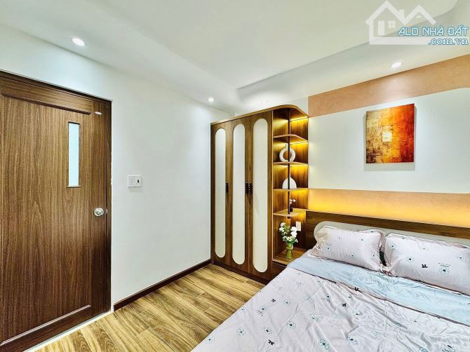 Cần bán gấp nhà 56m2 ngay Dương Quảng Hàm, Gò Vấp/ 2 Tỷ 520 tr, hẻm ô tô 5m/ Sổ hồng riêng - 2