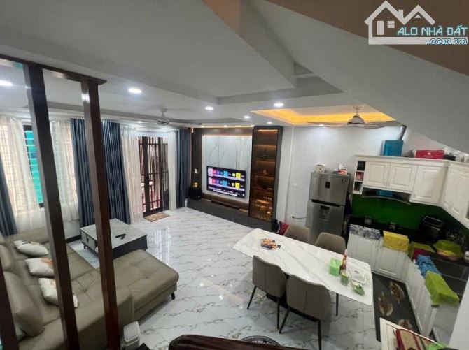 KĐT ĐÔ NGHĨA - ĐH PHENIKAA - HÀ ĐÔNG - Ô TÔ ĐỖ GẦN - 40m2 TC 5.9t - 2