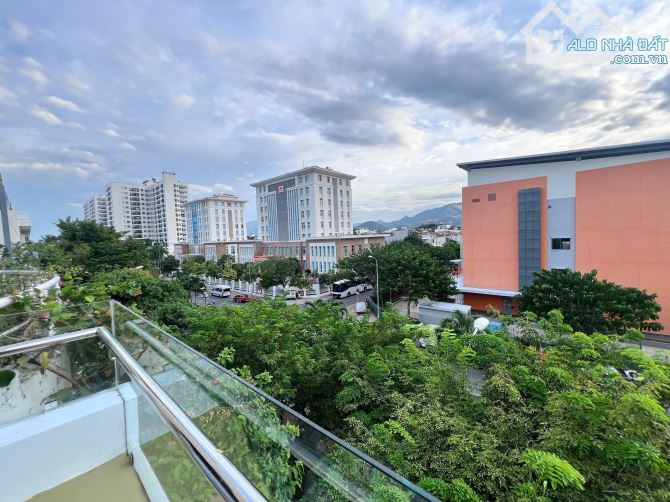 Bán nhà 3 tầng mặt tiền đường 19/5 KDT Vĩnh Điềm Trung - Nha Trang - 2